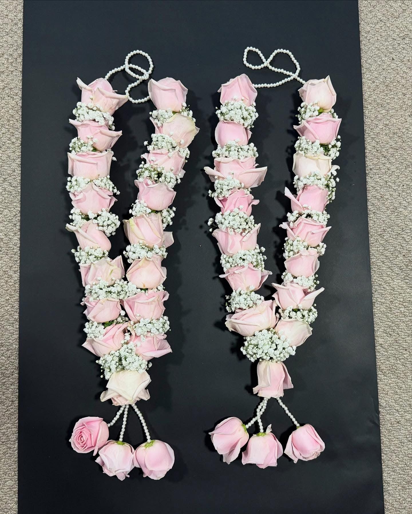 Bespoke Pink Rose & White Baby’s Breath varmala