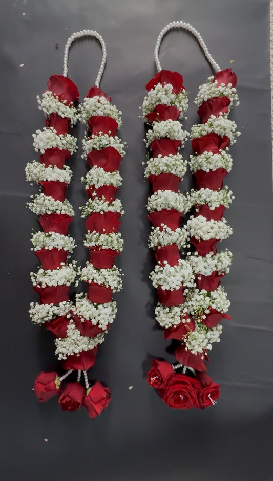 Luxury Red Rose & Gypsophila garland