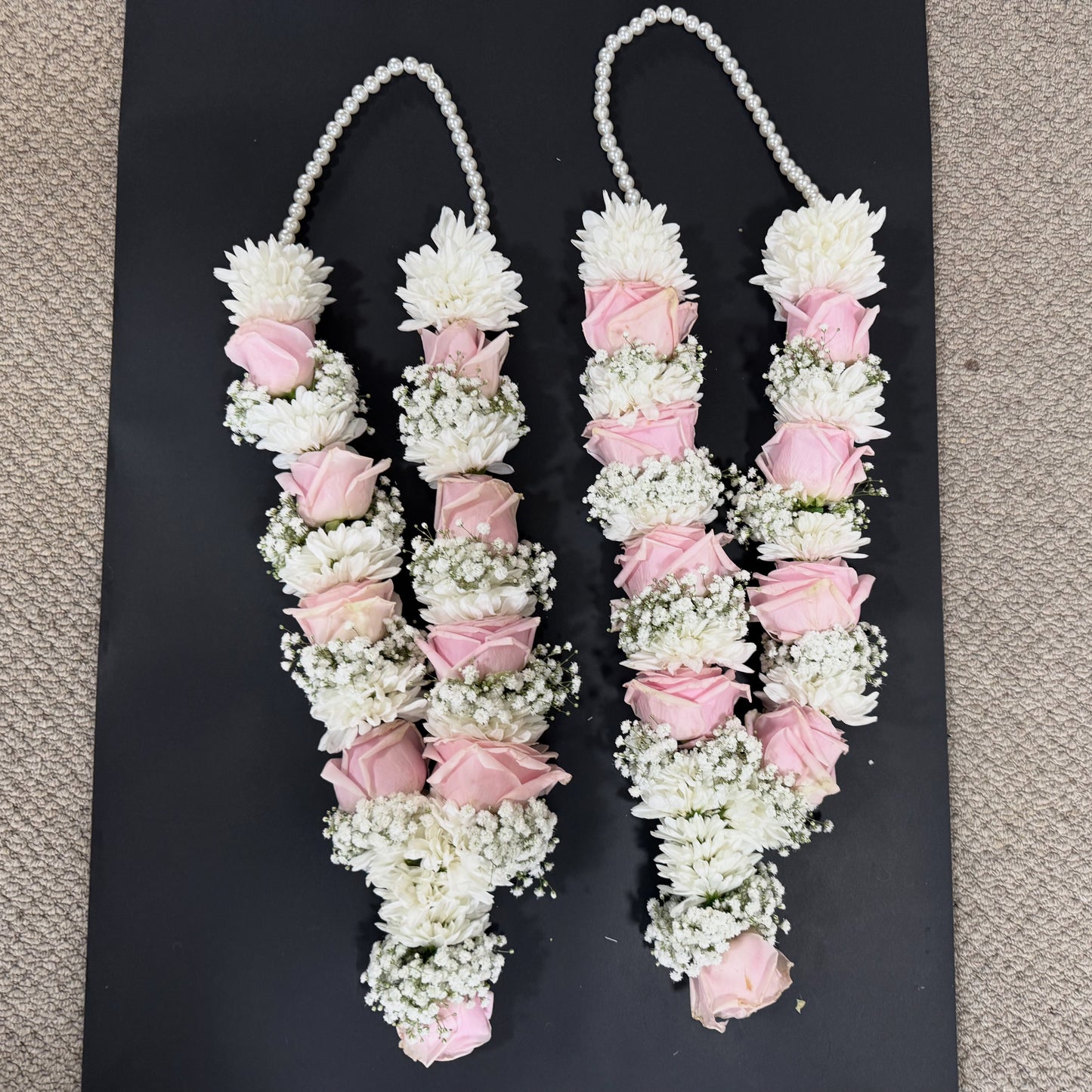 Premium Pink rose, White Chrysthamum & white gypsophila Jaimala