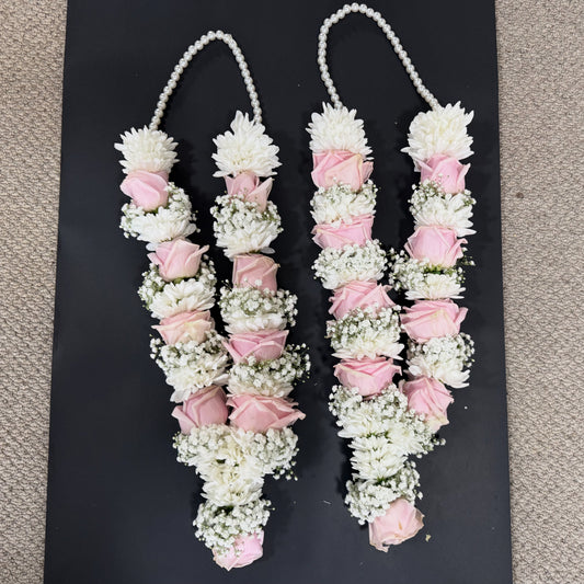 Premium Pink rose, White Chrysthamum & white gypsophila Jaimala