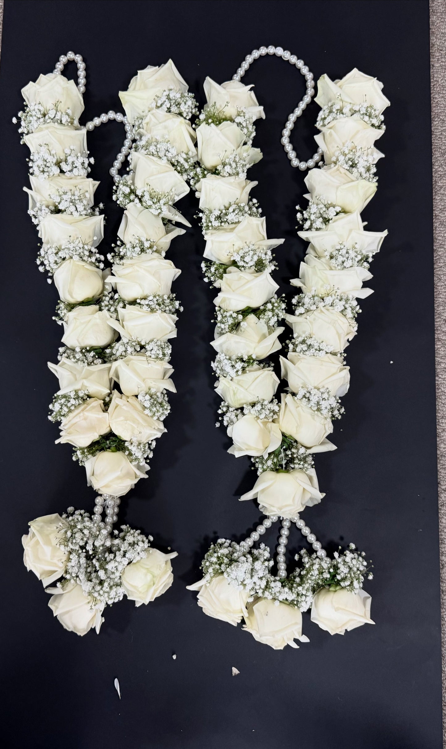 Premium White Rose & Gypsophila Jaimala