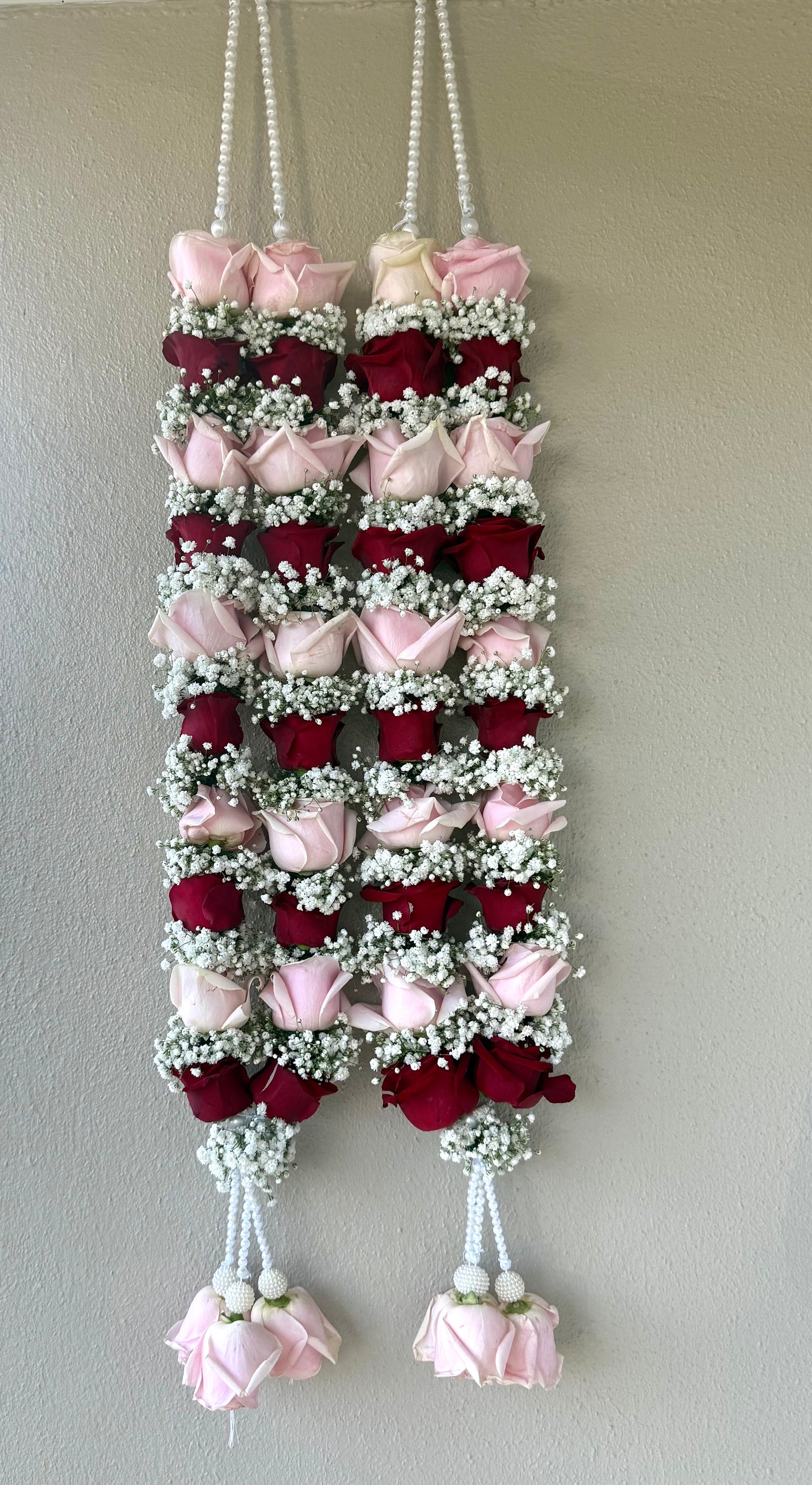 Bespoke Red rose, Pink rose & Gypsophila Garland (Jaimala)