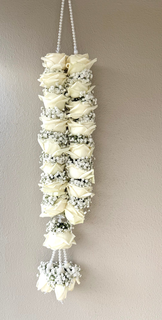 Premium White Rose & Gypsophila Jaimala