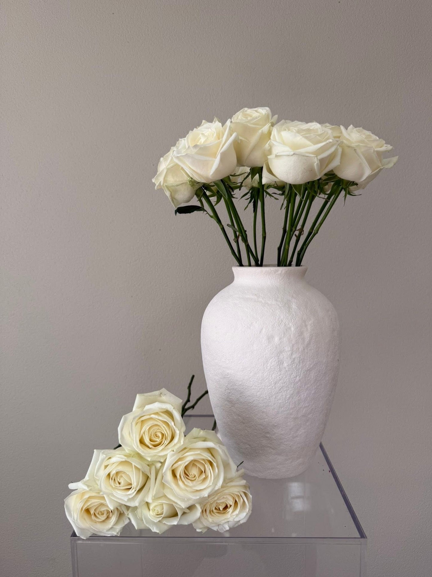 Market Fresh White Roses
