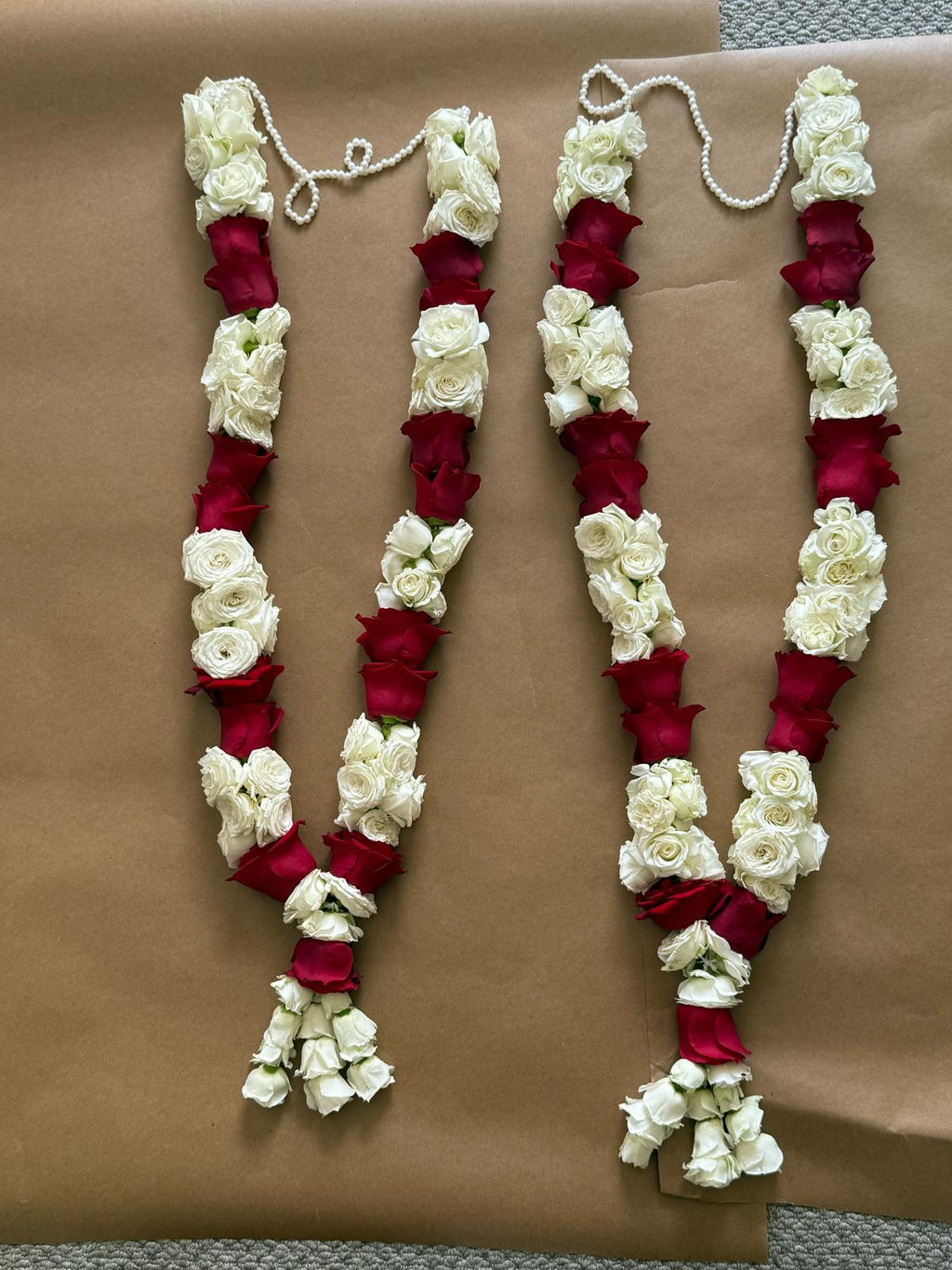Luxurious Red Roses and White Spray Rose Garland/Jaimala