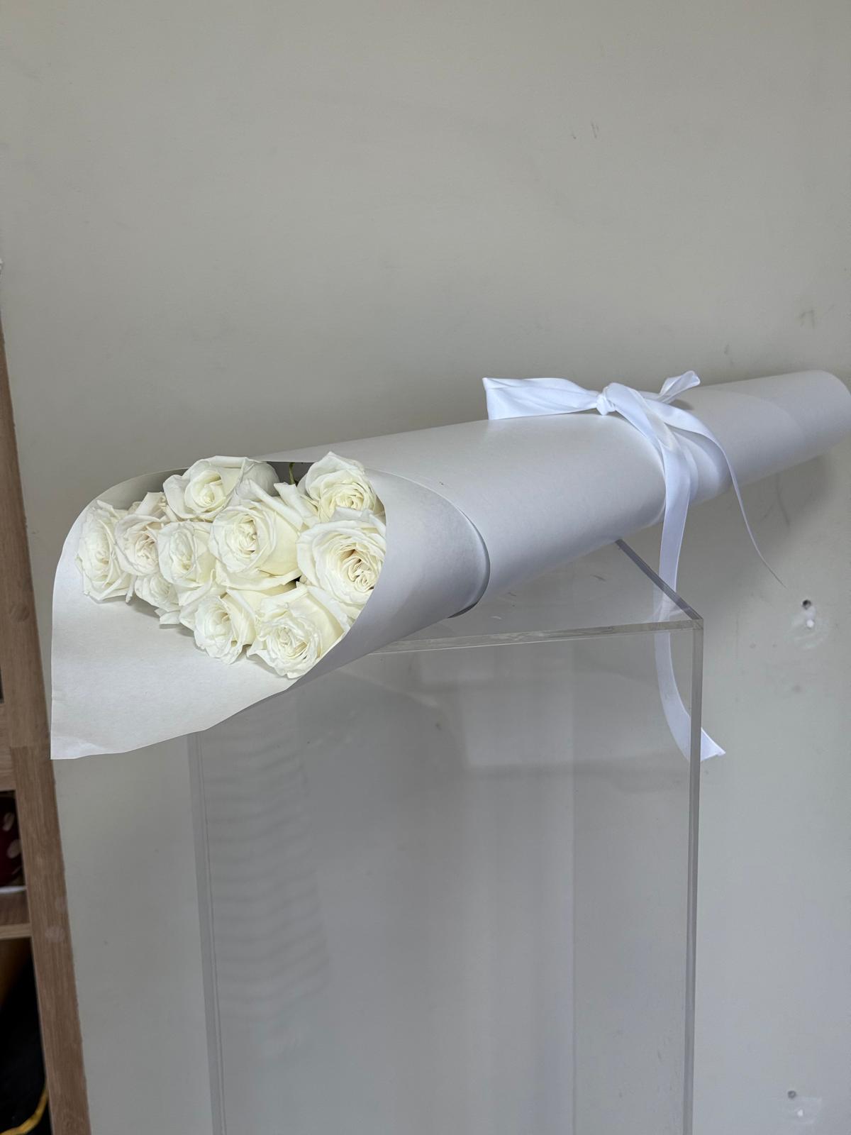 Colombian White Roses